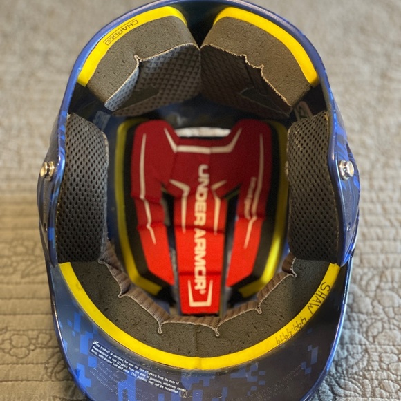 Batting Helmet - Picture 4 of 4